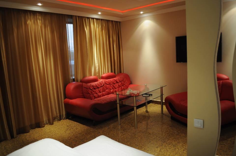 Hotel Apollon Єреван Екстер'єр фото