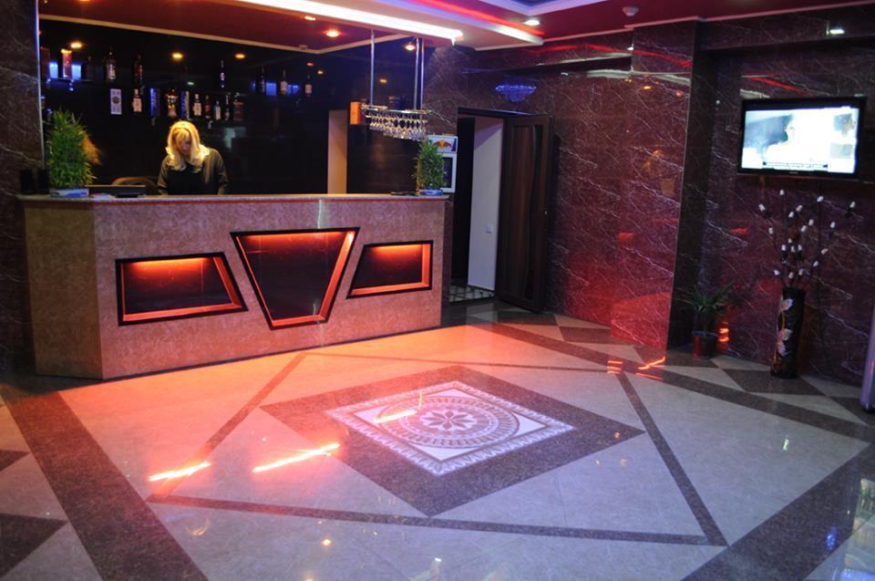 Hotel Apollon Єреван Екстер'єр фото